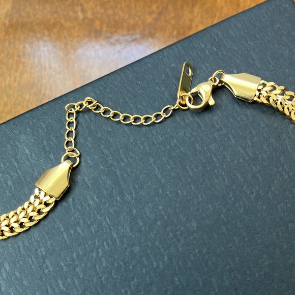 Evil Eye Pendant Necklace 18K Yellow Gold Over Stainless Steel. - Picture 5 of 6